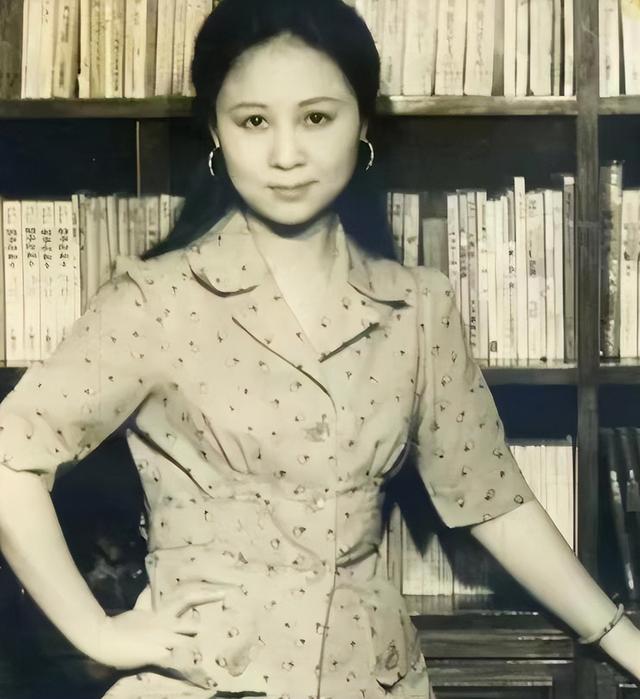 琼瑶的婚姻史，“爱情教母”琼瑶到了暮年
