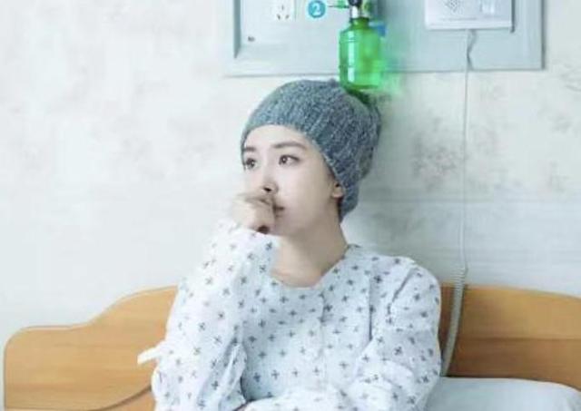 秃头留什么发型，秃头留什么发型好（同样是光头造型）