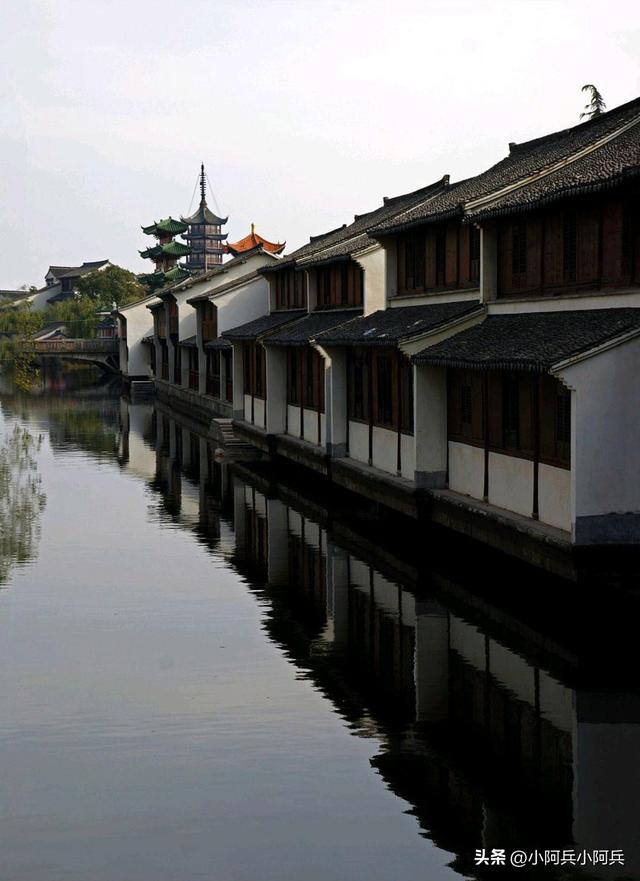 海宁盐官古镇：感受古老文化与水乡风情
