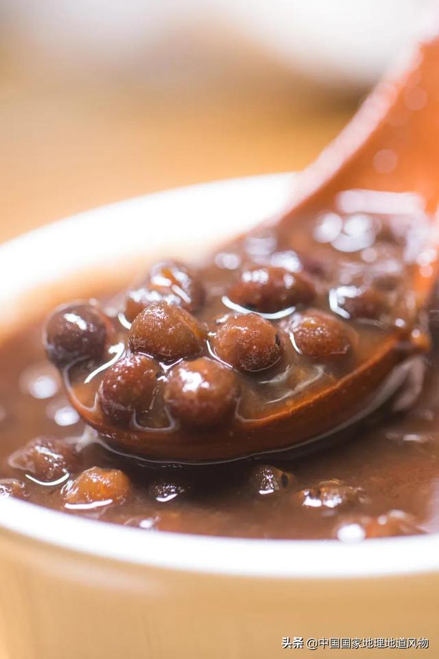 担担面的来历，担担面的来历25个字（臊面、呱呱、糊锅、牛肉面...甘肃人的早餐到底多瓷实）