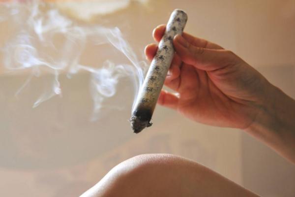 三伏天艾灸的最佳时间，艾灸哪个部位能减肥（怎么样祛湿、养胃、防暑）