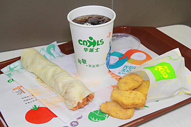 华莱士和肯德基，华莱士和肯德基哪个更厉害（吃不起肯德基的年轻人正在涌向华莱士）