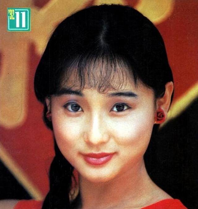 顾长卫张静初关系，曝蒋雯丽包养2名男大学生