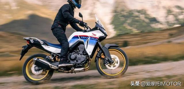 可以旅游的复古机车，Transalp正式亮相日本