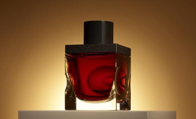 世界上最贵的酒，世界上最贵的酒店排名（一瓶酒换一套房不再是梦）