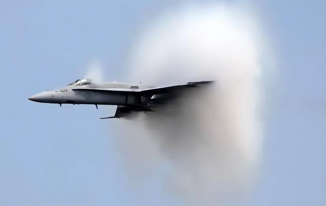 杭州现巨响疑是音爆，杭州、绍兴突发巨响网友称被震到（杭州绍兴突发巨响网友称被震到m）