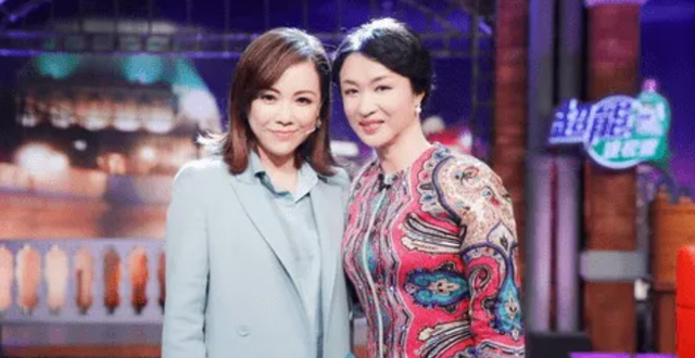 江华和邓萃雯当年事件，江华和邓萃雯当年事件发布会（曾让万梓良在马路上下跪）