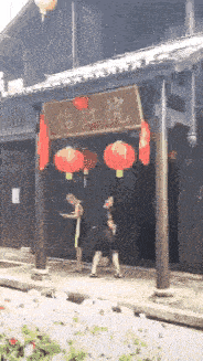 男孩子第一次见丈母娘应该做些什么，第一次见丈母娘注意什么（有什么需要注意的吗）