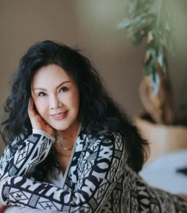 潘长江的婚姻观，潘长江为86岁母亲庆生