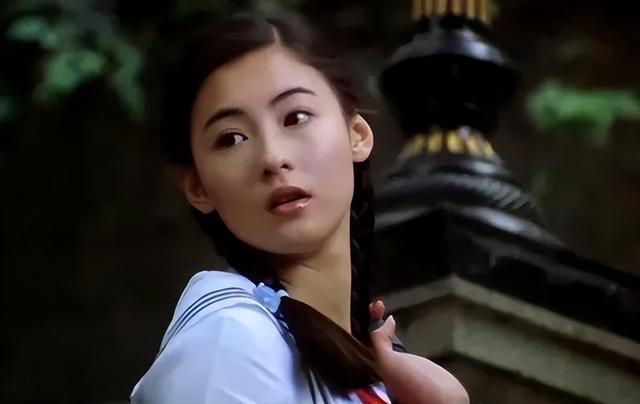 郑佩佩 张柏芝，郑佩佩拍过哪些电影（“不爱惜羽毛”终于付出代价）