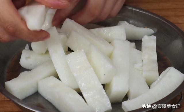 煮牛奶的方法，煮牛奶正确方法是什么样的（牛奶我家从不直接喝）