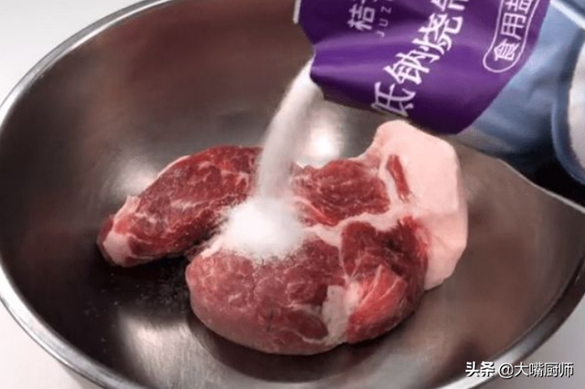 1分钟快速解冻肉的方法，一分钟解冻肉的方法