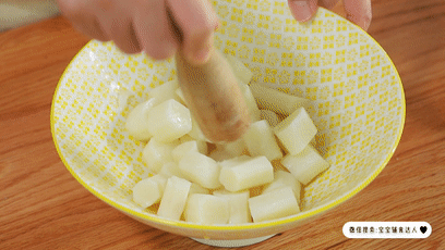 五个月宝宝辅食食谱，五个月宝宝辅食吃什么（这搭配火了800年）