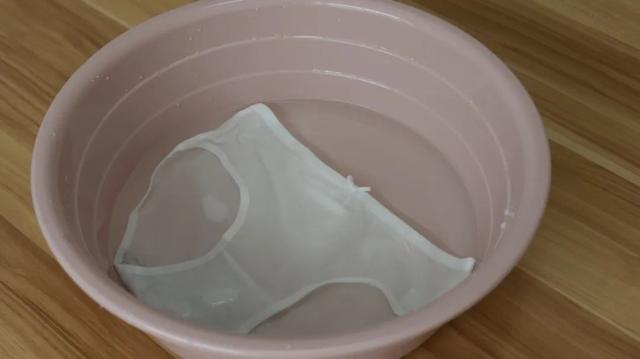 女性念珠菌能自愈吗，念珠菌怎么才能治断根（念珠菌阴道炎究竟是什么疾病）