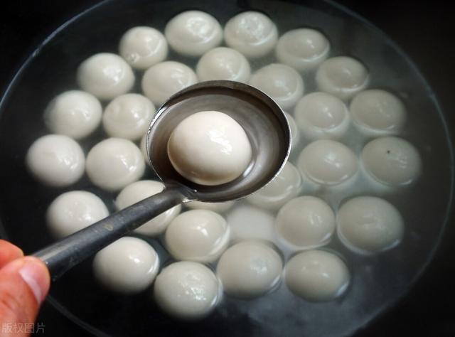 四川春节的风俗有哪些，四川过年的风俗有哪些（四川人的过年习俗）