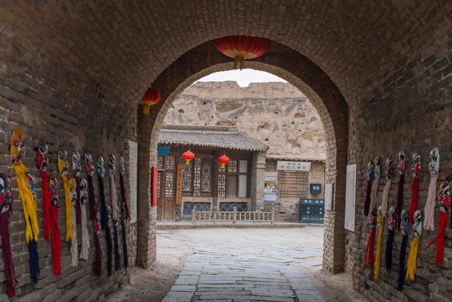 大话西游拍摄地，大话西游取景地今昔对比（我国十大影视基地之一）