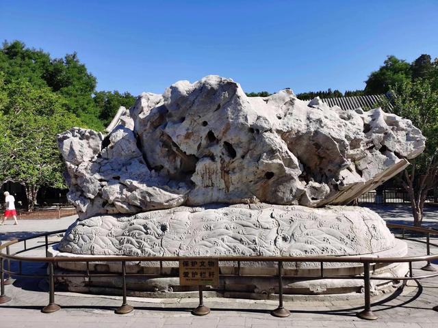 玉石的种类及特点，玉石的种类和特点（中国玉石大全<下>）