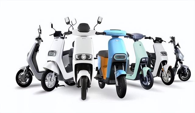 电瓶车下雨天会淋坏吗，电动车能淋雨吗（电动车刚淋过雨可以充电吗）