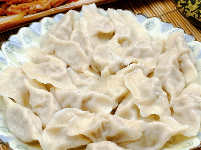 饺子包什么馅好吃，饺子包什么馅的好吃（这2种馅儿鲜嫩又多汁）