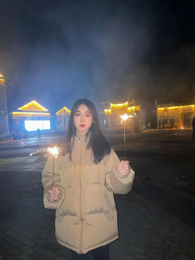 90后男人找对象的标准是什么，90后女孩找男朋友的标准（90后美女找对象，帅哥看过来）