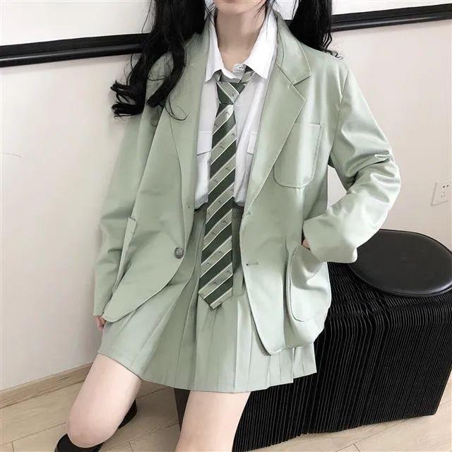 洛丽塔甜系女孩少女唯美玩网气质女生头像微信，洛丽塔甜系女孩少女唯美玩网气质女生头像（往心里装一些阳光和花海）