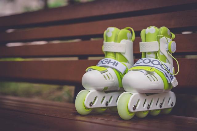 轮滑鞋品牌排行榜，轮滑鞋品牌（入手酷骑R2轮滑鞋体验如何）