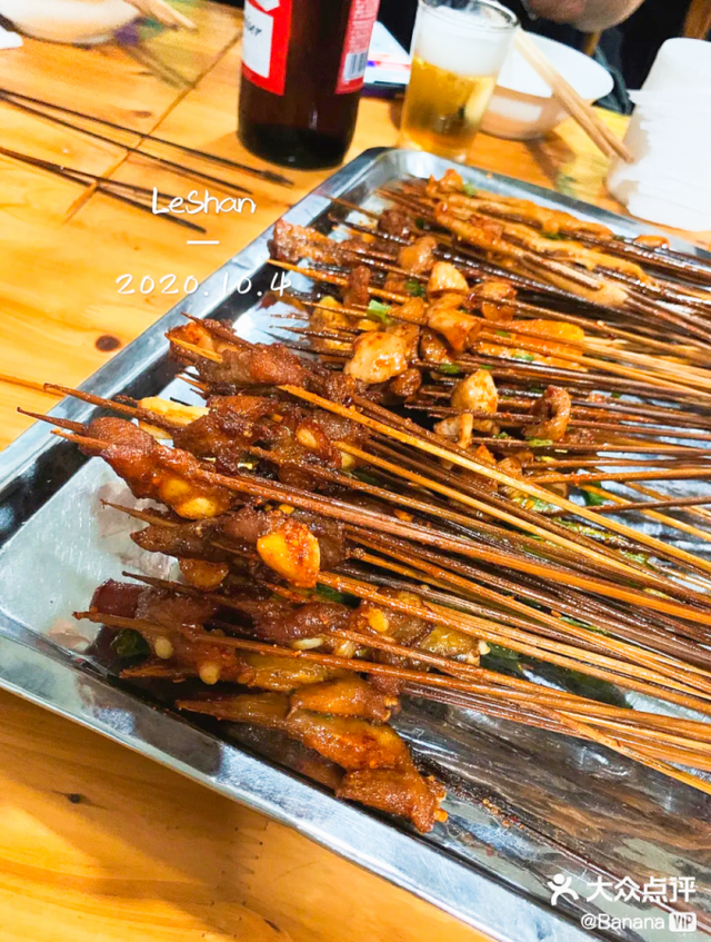 附近美食餐厅推荐表，顺德附近美食餐厅推荐（乐山超好吃的40家美食小站）
