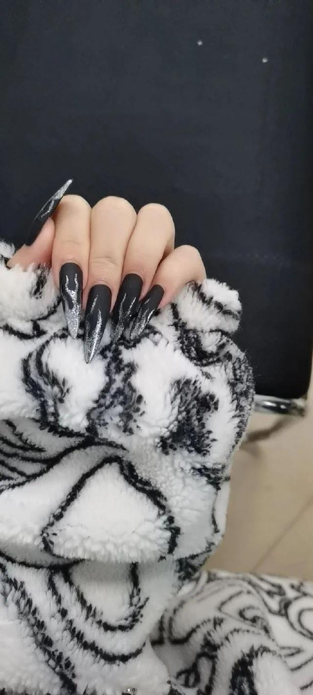 ddl是什么意思(网络语ddl是什么梗)，ddl是什么意思（拖延症脱单还得靠ddl）