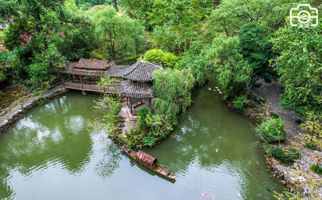 酉阳桃花源景区，重庆酉阳桃花源景区几月份去合适（桃花源、叠石花谷、龚滩古镇等六大景点玩到尽兴）