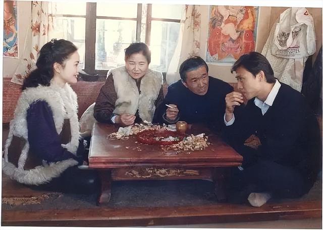 春节的内容30字，春节的由来简介30字（赵丽蓉老师凭此片拿下影后）