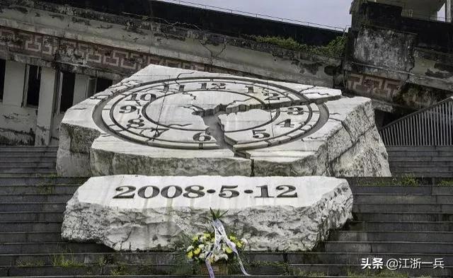 岁月如歌丨＂5?12＂国际护士节遇到＂5?12＂汶川地震纪念日