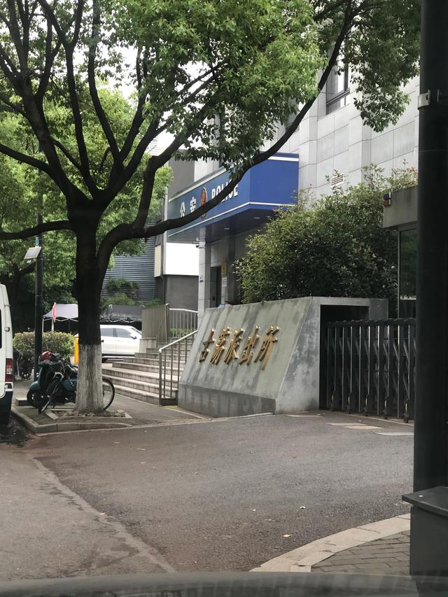 身份证在哪里更换，北京身份证到期换证指南（<附最新办理攻略>）