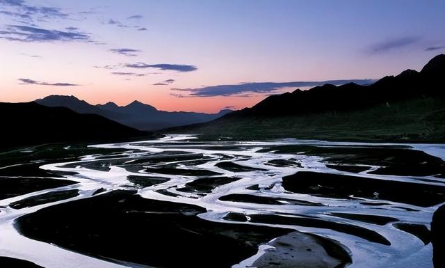 长江全长多少千米，长江全长多少千米是世界第几长河（江与河的区别中华儿女都应该知道）