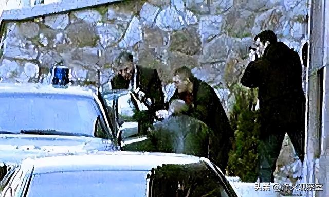 米洛舍维奇为什么被人出卖，此人为了十亿美元投靠美国出卖米洛舍维奇
