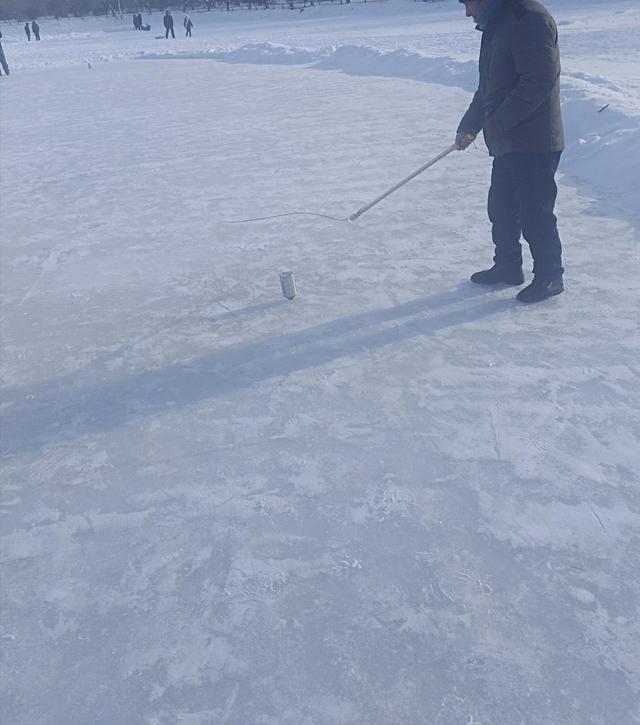 冰尜是什么东西，冰尜是什么东西（小时候的尜儿）