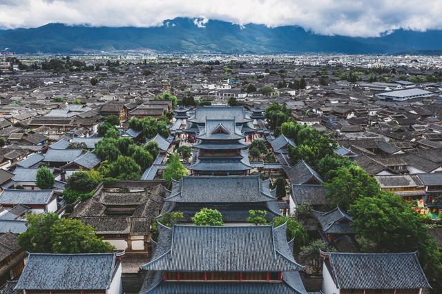丽江属于哪个市，丽江市属于州市级还是县级市（彩云之南——云南）