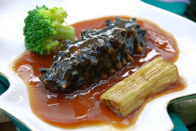 胶东海参，最便宜的也要好几百（胶东海参和辽参哪个好）