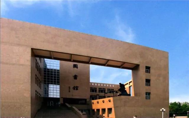 山东理工大学是几本，山东理工大学是几本学校（山东理工大学VS青岛理工大学）