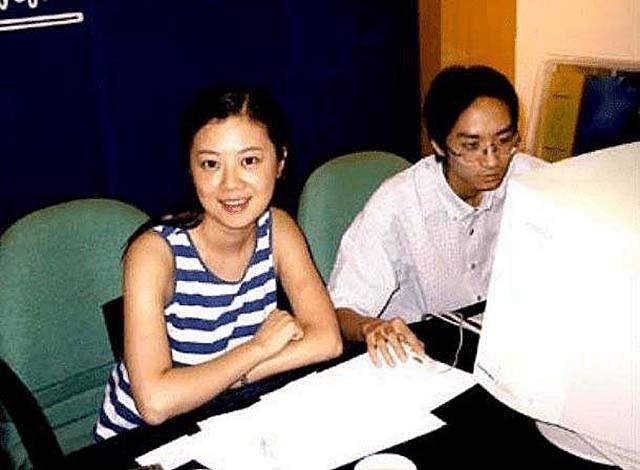 姜丰的前夫，她曾为嫁英国高管改国籍离开央视（前央视主持赴英留学生子）