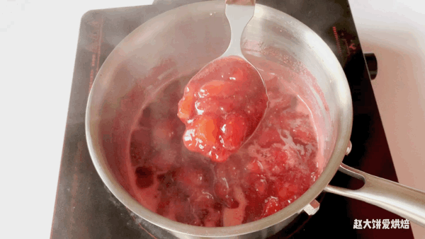 怎样做生日蛋糕，怎样做生日蛋糕的奶油（不用花钱订蛋糕）