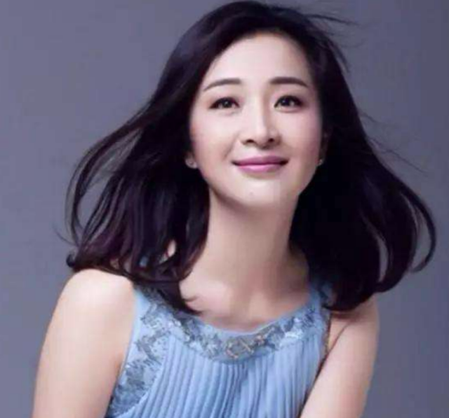张嘉译的妻子，知名演员杜珺：与张嘉译离婚后（张嘉译的妻子是谁呀 个人资料）