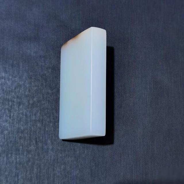 新疆和田玉鉴别，新疆和田玉鉴别方法（和田玉最简单的鉴别方法）