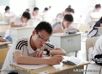 鼓励孩子中考加油的暖心话，鼓励孩子加油的暖心话语简短（中考寄语 作者：王翯 张炜）