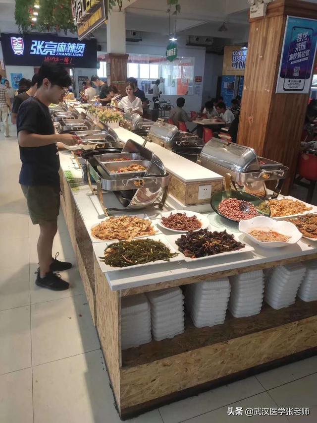 厦门医学院专科录取分数线，厦门医学院2018年各省及各专业录取分数线及最低录投档线（福建2022年口腔大专分数线一览）