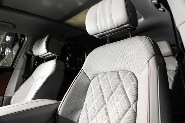 途昂油耗多少钱一公里，途昂每公里油耗多少钱（数字化升级的全新途昂）