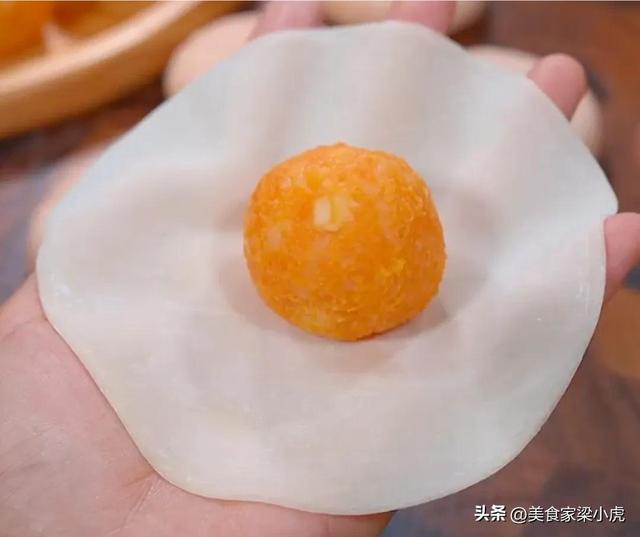 红薯饼怎么做好吃又简单，红薯饼怎么做好吃又简单没有糯米粉（上桌后大人孩子都抢着吃）