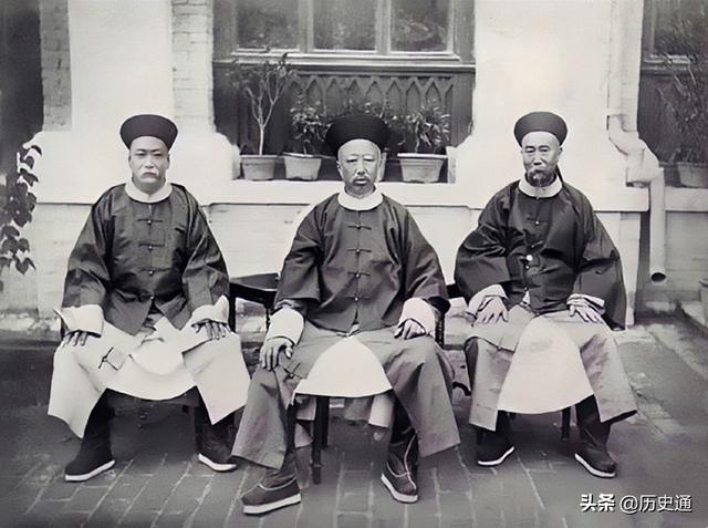 六爷指的是谁，六爷指的是谁盗墓笔记（留下皇宫第一张人物照）