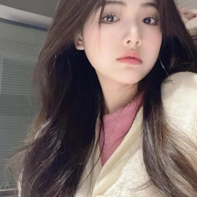 女生聊天时撒娇的话有哪些，女生聊天撒娇的语气词（一些和对象日常聊天的撒娇小句子）