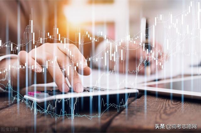 汉语言文学和新闻学哪个好呢，汉语言文学和新闻学哪个好呢知乎（这十个常见易混大学专业）