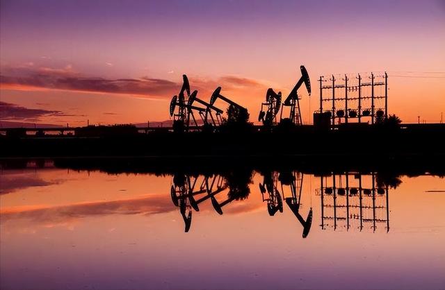 大庆油田在哪里，中国四大油田是哪四个（大庆油田已经累计产油24亿吨）